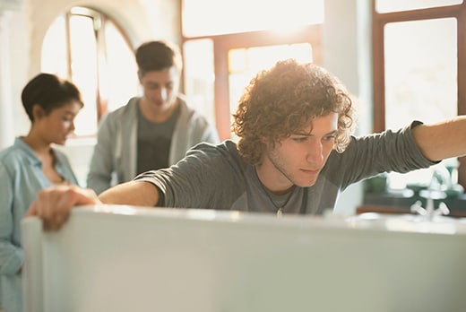 How to Share Household Expenses with College Roommates (and Remain Friends!)