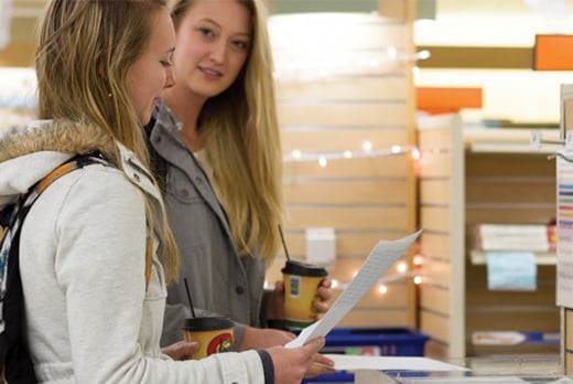 Choosing to Live on Campus or at Home