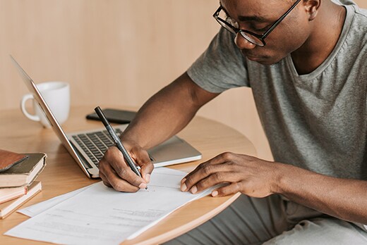 How to Get Into College: College Application Tips from Freshman to Senior Year 