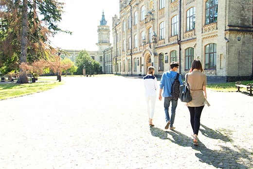 3 Ways to Make the Most of Transfer Orientation