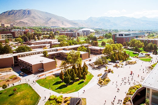 How to pick a college: 4 things to consider when making your decision