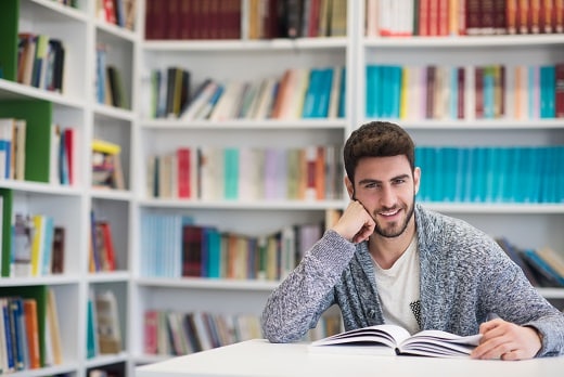 3 Signs a Scholarship Opportunity May Be a Scam