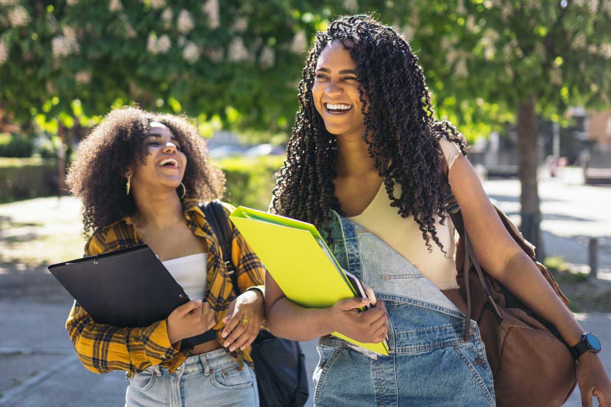 What Are the Benefits of a Student Credit Card? | Discover