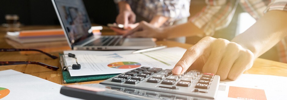 Person choosing what debts to consolidate with their debt consolidation calculator