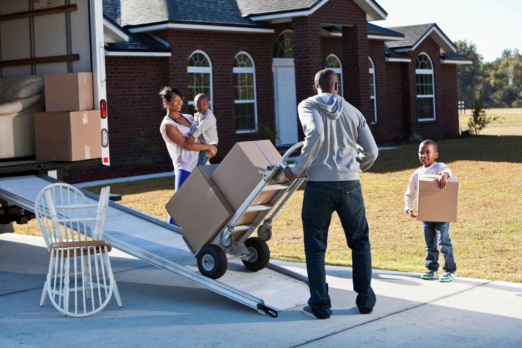 5 Tips for Moving on a Budget Discover