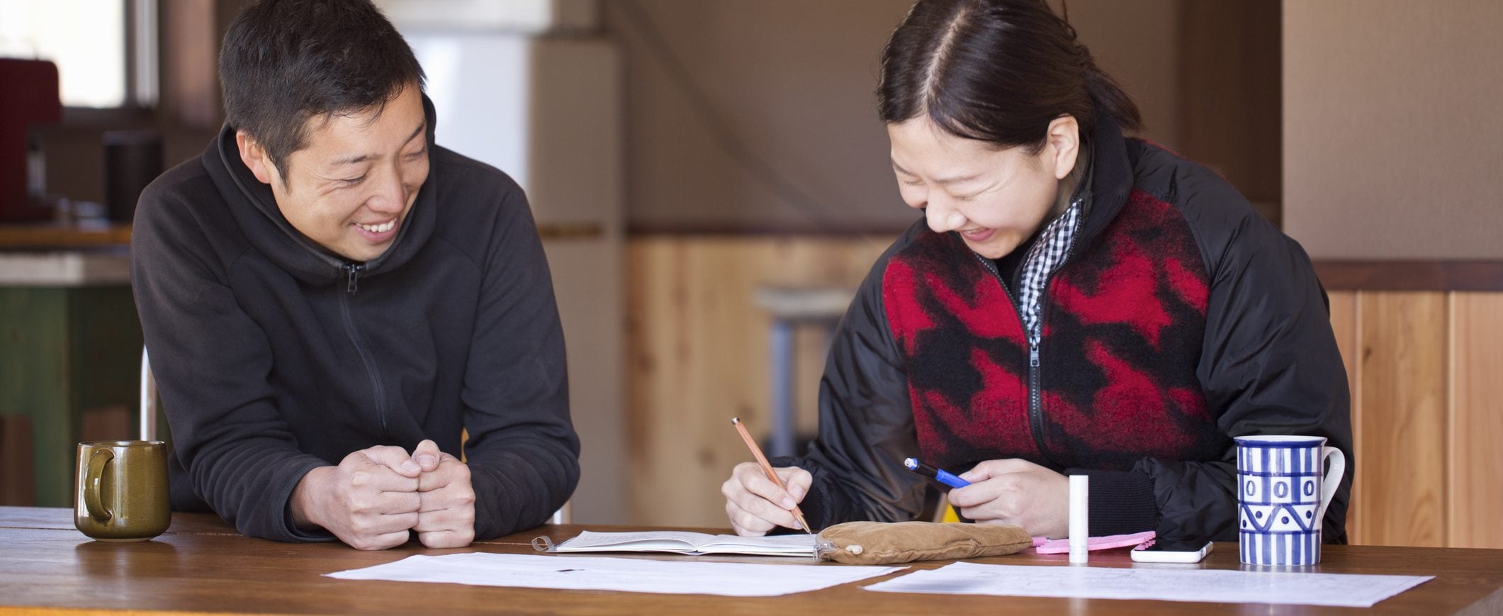To reduce holiday debt, focus on paying off bills at the start of the year