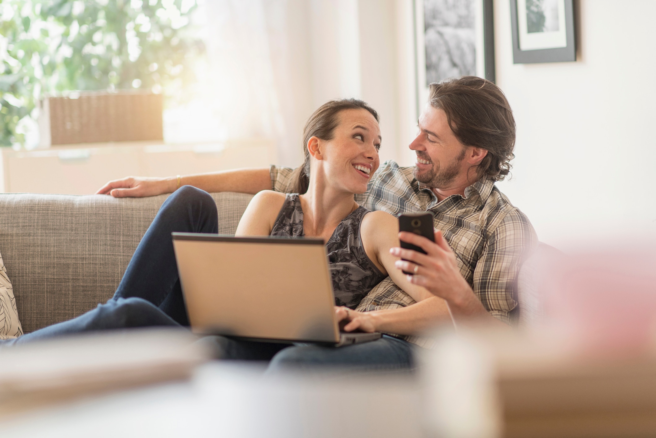 Differences Between Mobile and Online Banking | Discover Bank